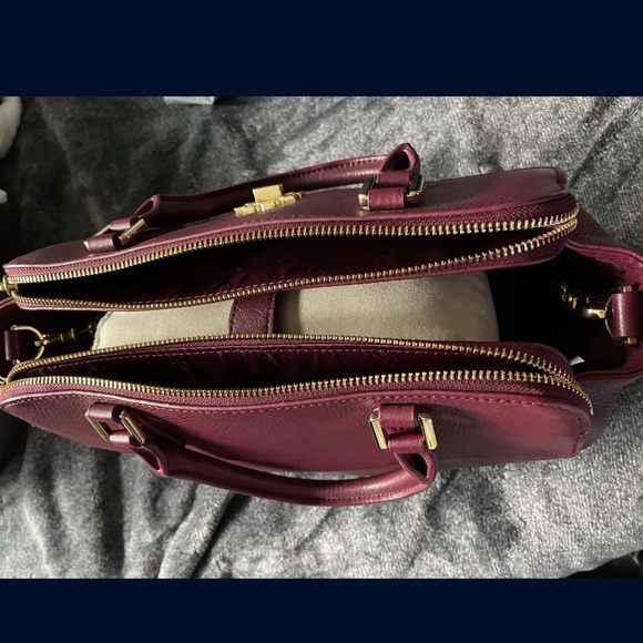 Tory Burch purse - Picture 2 of 5